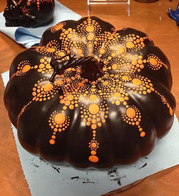 35 Amazing Painted Decorative Pumpkin Art Ideas For Halloween 2018 35-amazing-painted-decorative-pumpkin-art-ideas-for-halloween-2018