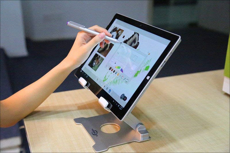 20+ Best iPad Pro / Ereader / Tablet Table Stand Collection for
