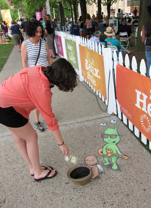 Amazing-Street-art-of-David-Zinn-Sluggo (20)