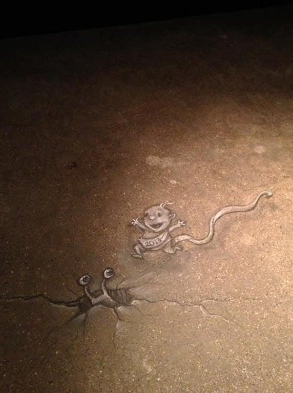 Amazing-Street-art-of-David-Zinn-Sluggo (5)