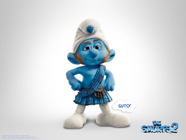 The_Smurfs_2_Wallpaper_gutsy-smurf