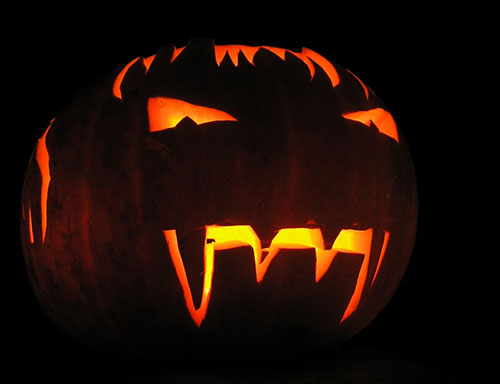 Halloween_2013_Wallpaper_PumpkCarving_Idea