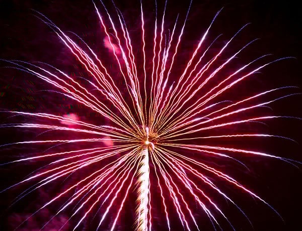 Beautiful-fireworks-forth-of-july-2014