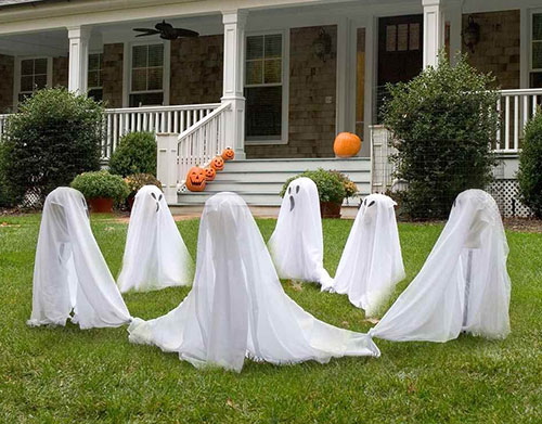 30+ Halloween Indoor & Outdoor House, Party & Store Decorations for 2016