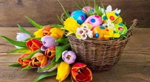 20-Cute-Easter-Decorations-of-Baskets,-Bunnies-&-Eggs-to-Buy-in-2017