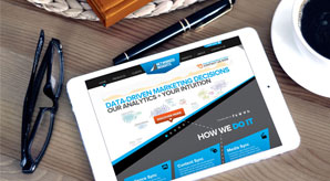 Free-Horizontal-iPad-Photo-Mockup-PSD-file