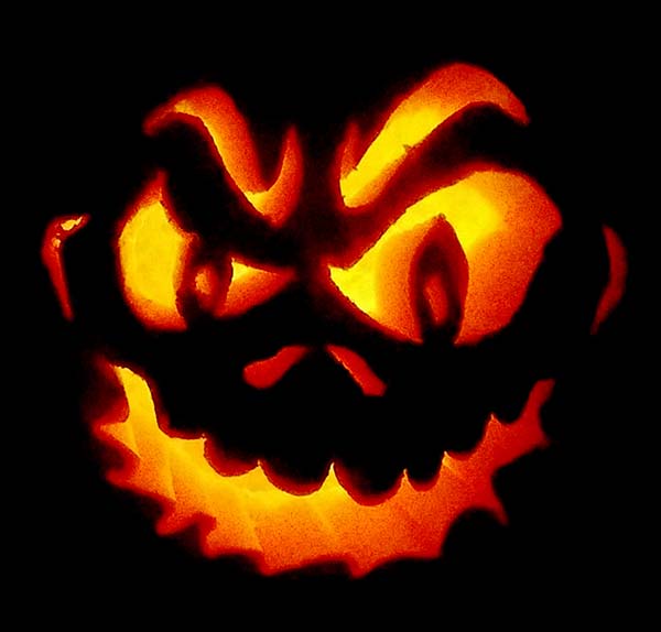 25 Scary & Spooky Halloween Pumpkin Carving Ideas 2017 for Kids & Adults