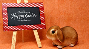 Free-Easter-Bunny-Easel-Chalkboard-Mockup-PSD-3