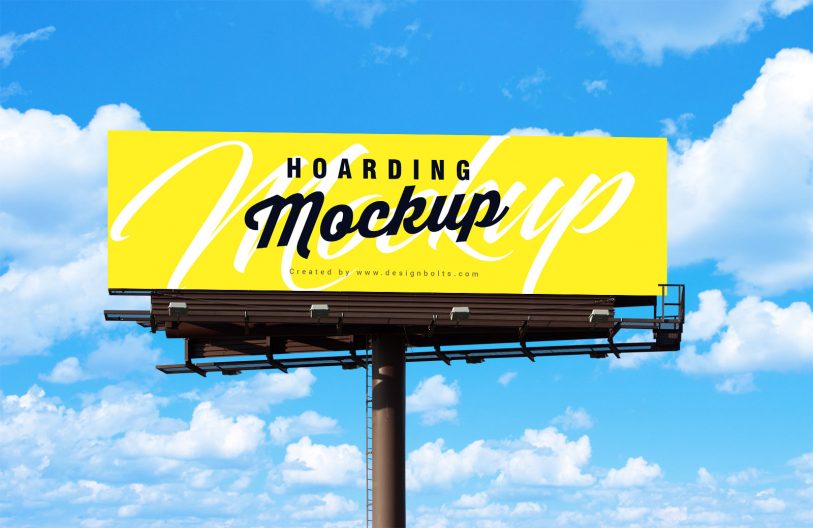 Free Outdoor Advertisement Blank Hoarding / Billboard Mockup PSD