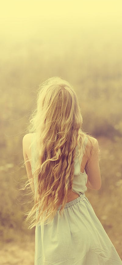 Blonde-Beautiful-Girl-with-Background--iPhone-XR-Wallpaper