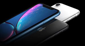 45-The-Best-iPhone-XS--XR--XS-Max-Mockup-PSD,-Sketch,-Ai,-EPS-&-XD-Templates