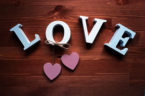 Love-Typography-Wallpaper
