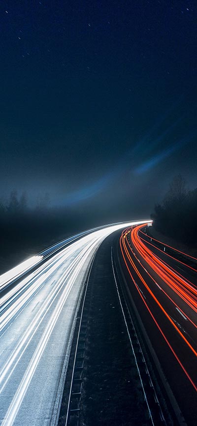 highway_night_traffic_iPhone-X-Wallpaper