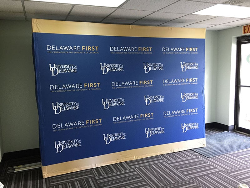 Step-Repeat-Banner-example