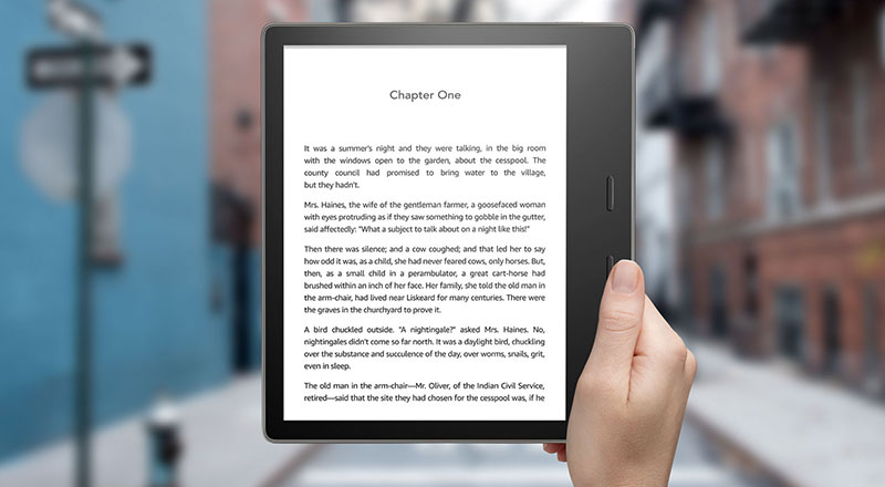 Download Free Kindle Oasis In Hand Mockup Psd Designbolts