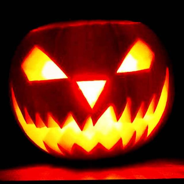 25 Simple Yet Easy Pumpkin Carving Ideas 2020 For Kids Designbolts 25-simple-yet-easy-pumpkin-carving-ideas-2020-for-kids-designbolts