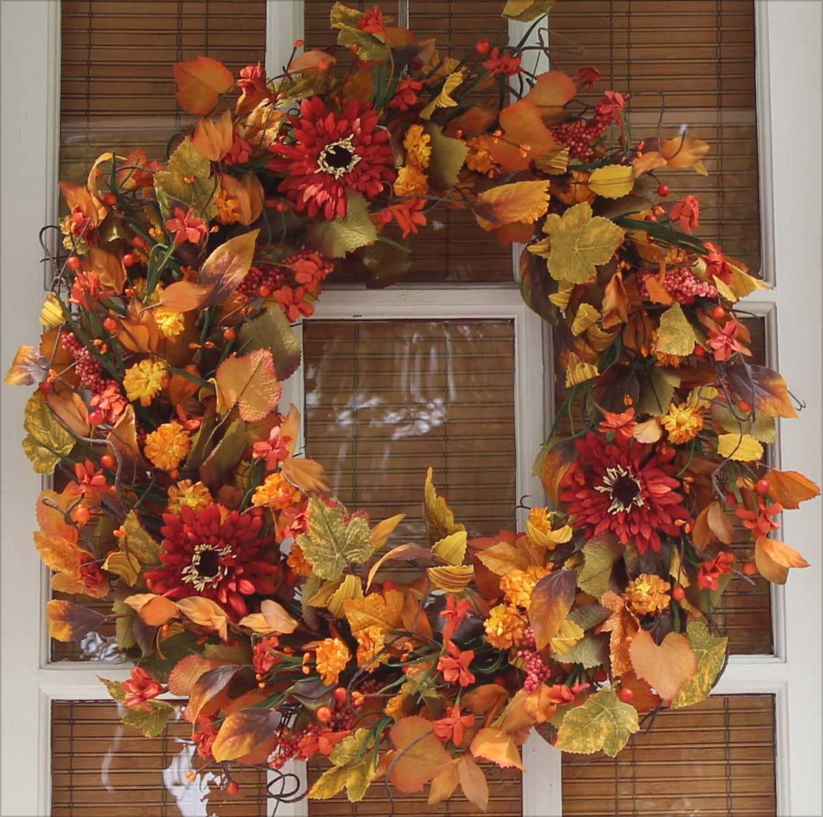 20 Best Halloween Wreaths for Front Door 2020 from Amazon Designbolts