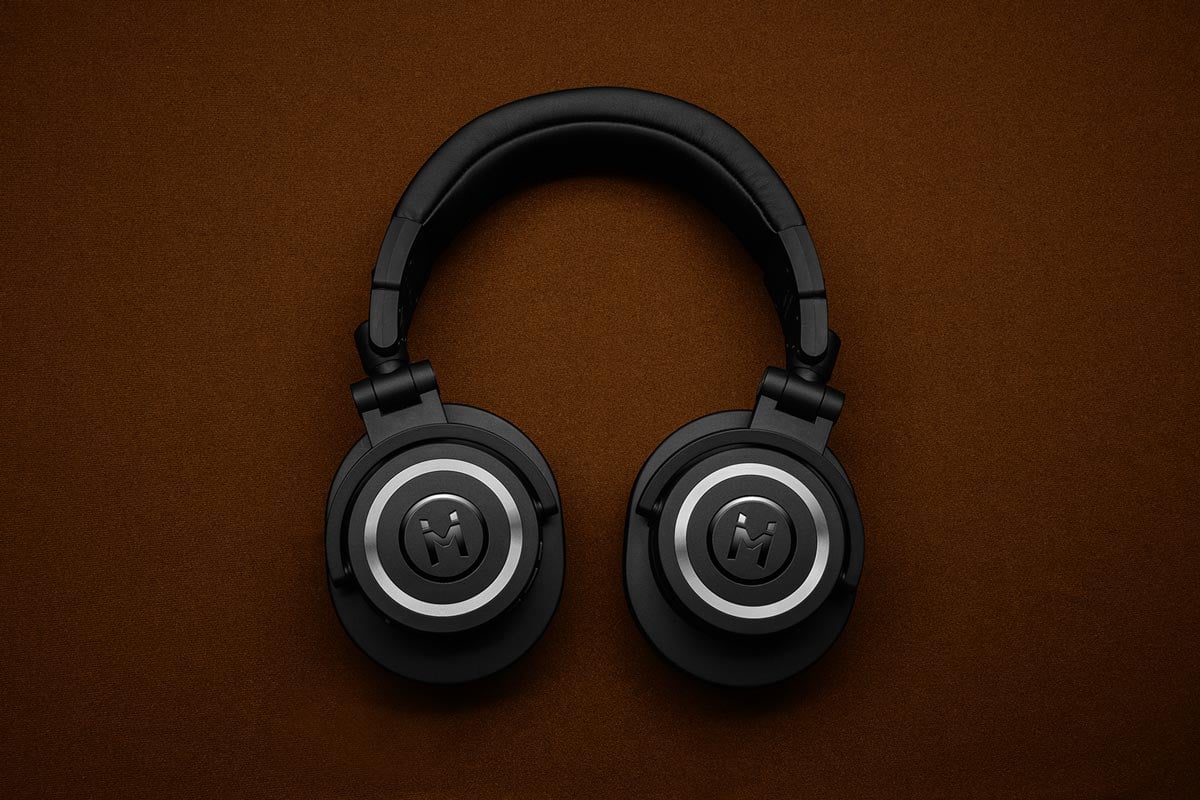 Download Free Wireless Headphone Logo Mockup Psd Designbolts