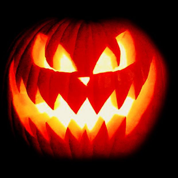 50+ Halloween Scary Simple Pumpkin Carving Ideas 2021 for Kids ...