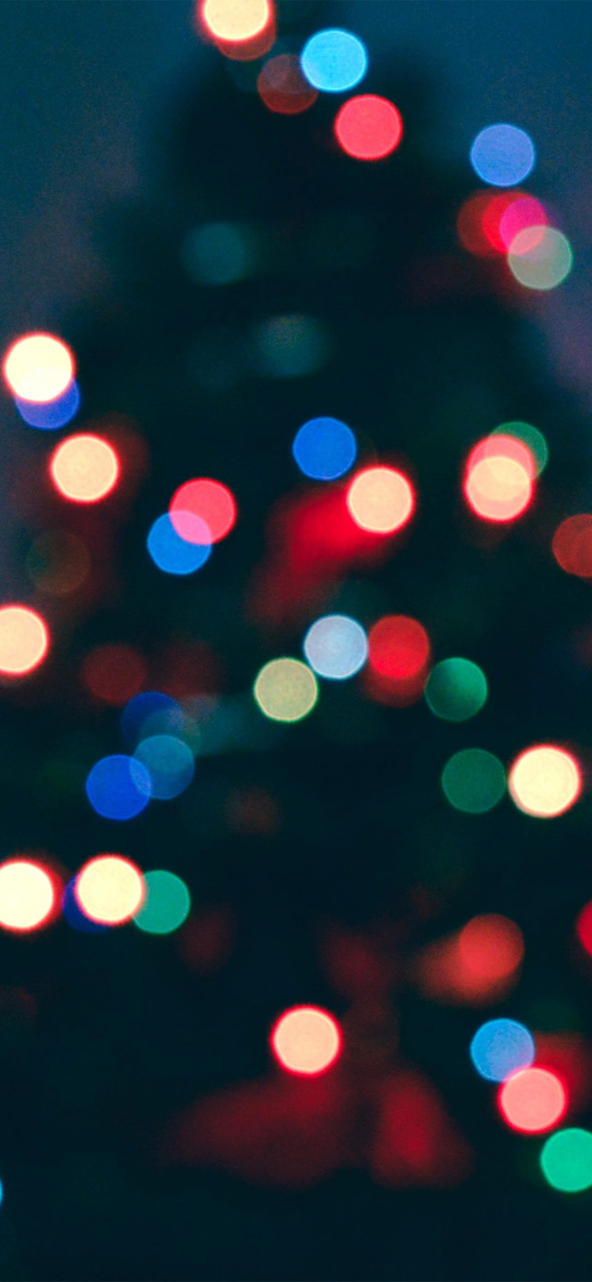 Cùng đón Giáng Sinh với những hình nền đẹp mắt và ấm áp nhất trên chiếc iPhone 13 Pro Max của bạn! Tại đây, chúng tôi có một bộ sưu tập bao gồm những hình nền đỏ lửa, rực rỡ, hoặc những tấm hình với không gian tuyết phủ cực kỳ lãng mạn và tuyệt đẹp. Hãy thỏa sức lựa chọn và cùng kết nối với không khí Giáng Sinh nhé!
