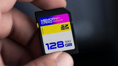 Free-Handholding-SD-Memory-Card-Mockup-PSD